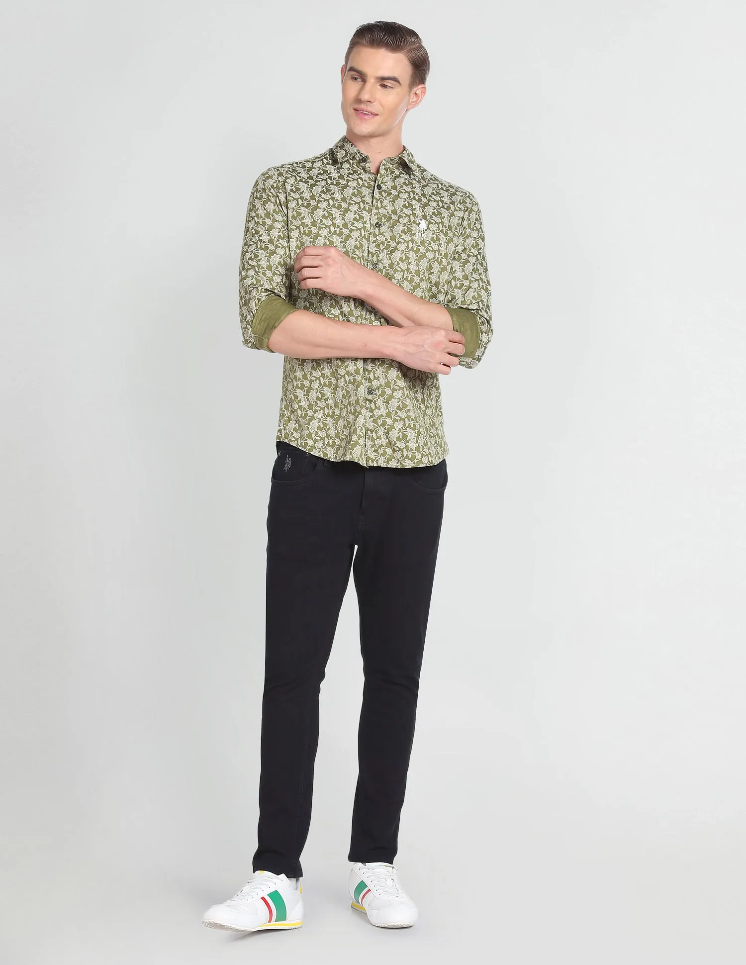 Cutaway Collar Floral Print Shirt