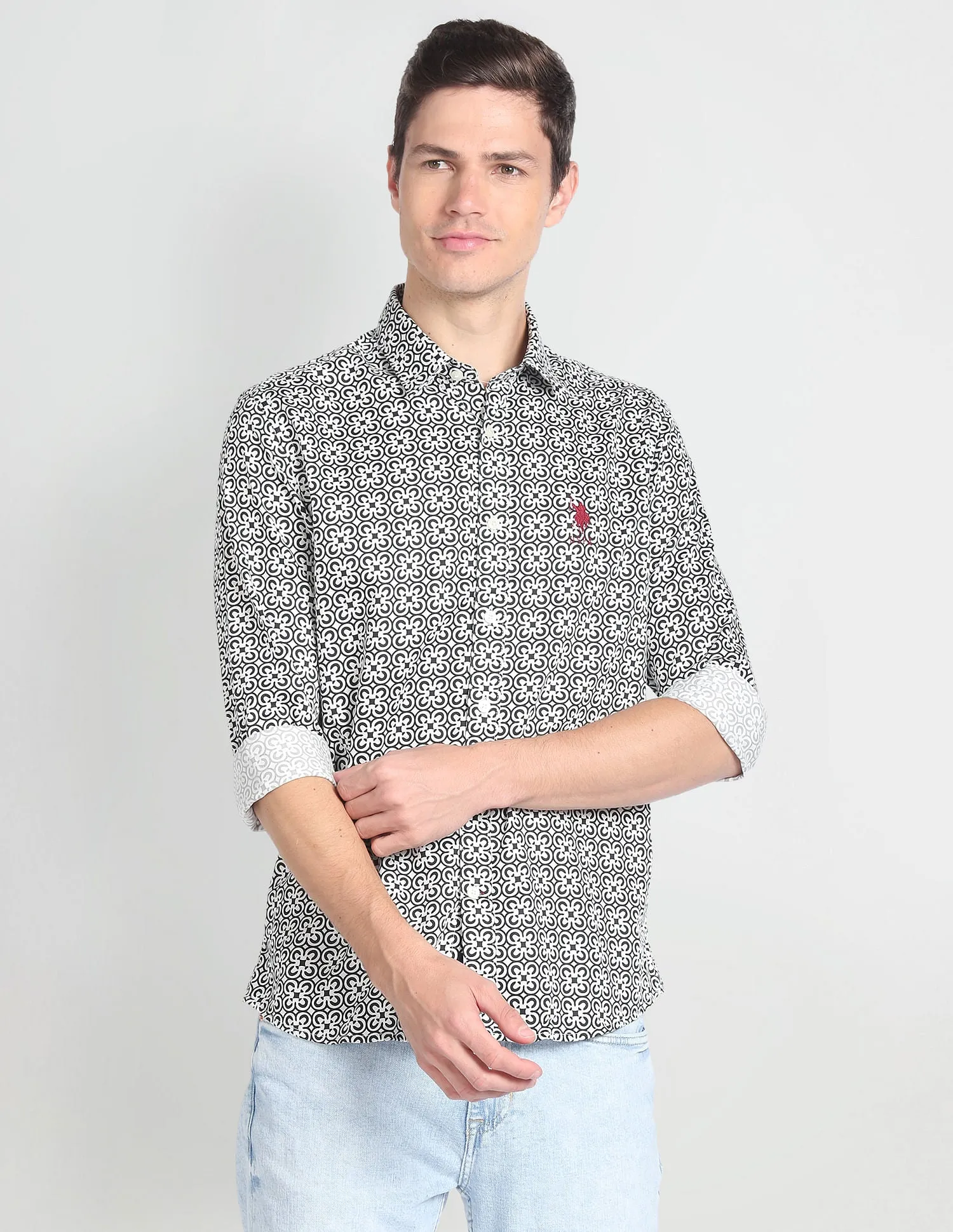 Cutaway Collar Motif Print Shirt