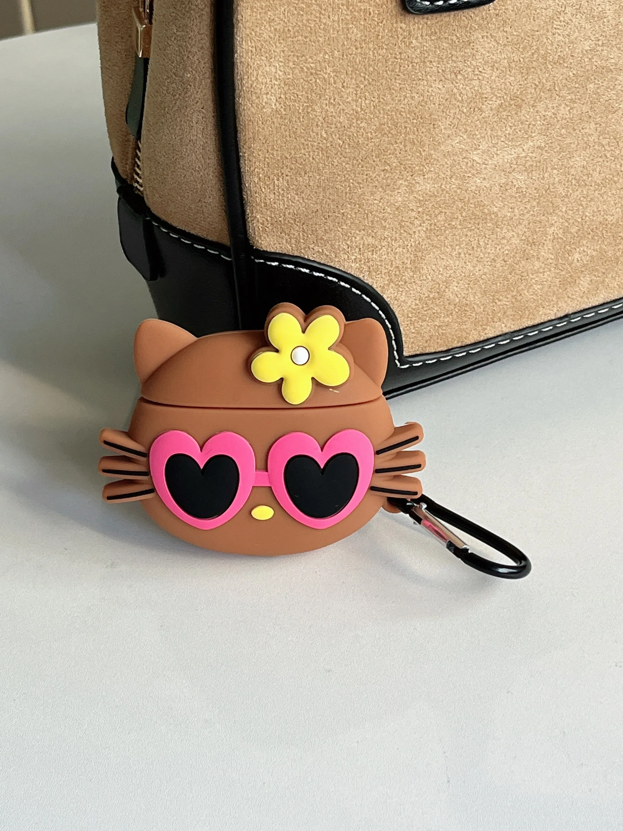 Cute Kitty In Sunglasses Silicon Airpod Case