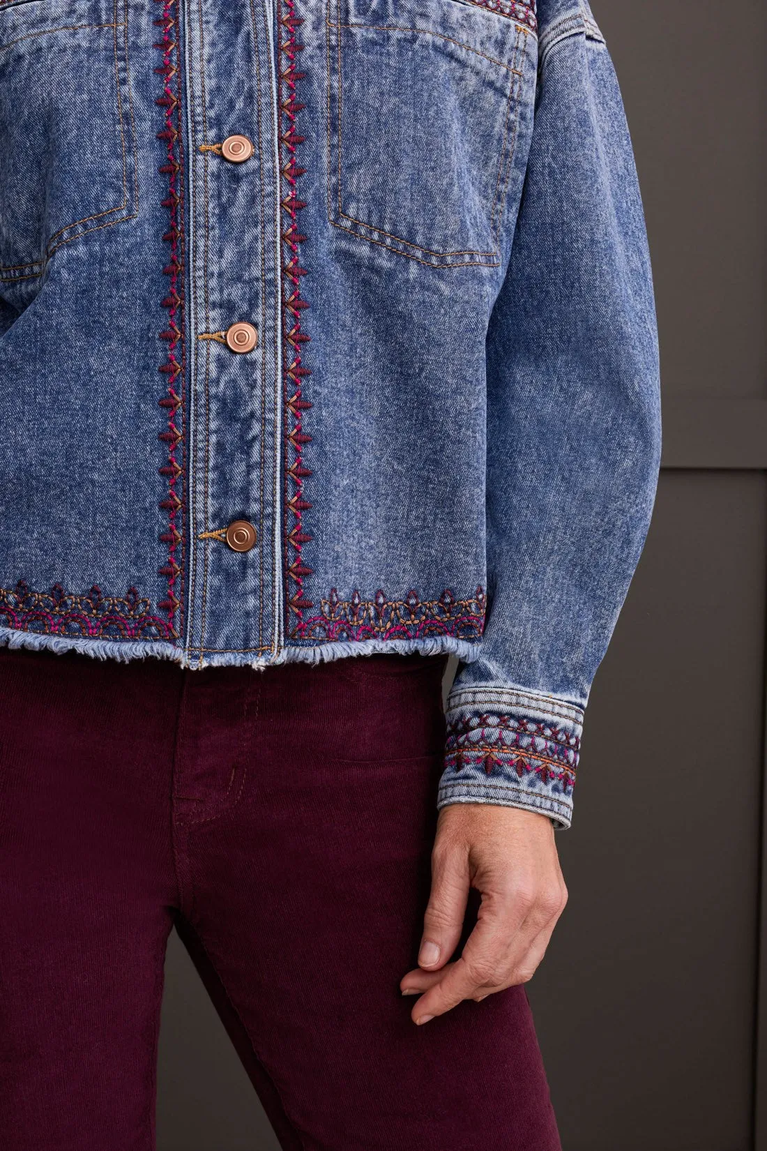 EMBROIDERED CROPPED DENIM SHACKET-Strong blue