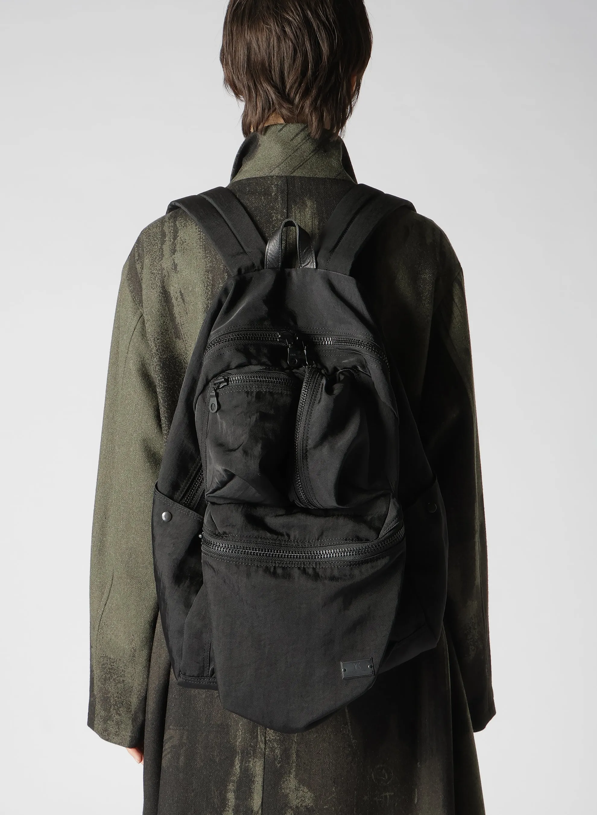 VINTAGE NYLON TWILL DEFORMED BACK PACK